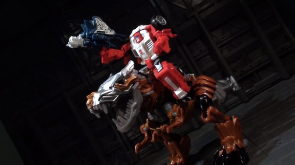 aoe-voyager-grimlock-04