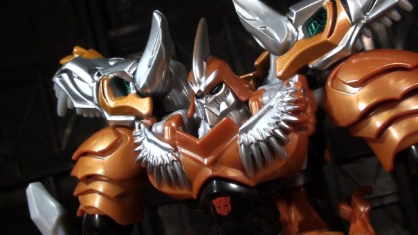 aoe-voyager-grimlock-05