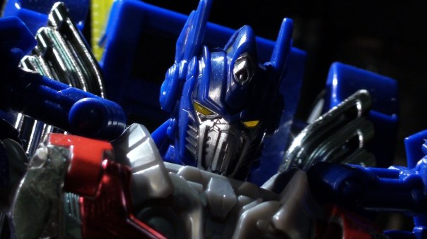 aoe-leader-optimus-06