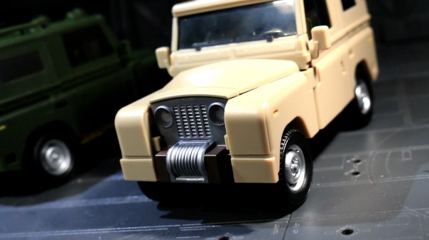 badcube-brawnybackland-03