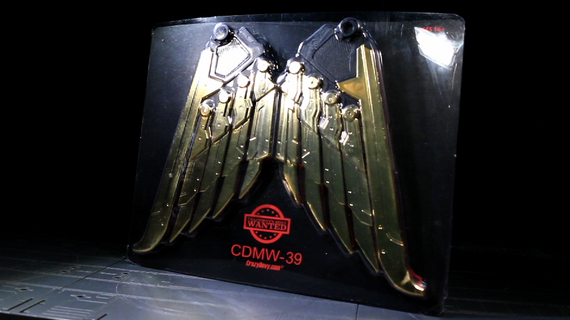 cdmw39-platedwings-01