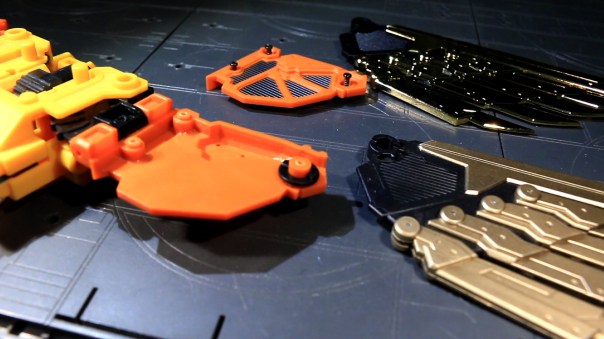 cdmw39-platedwings-02