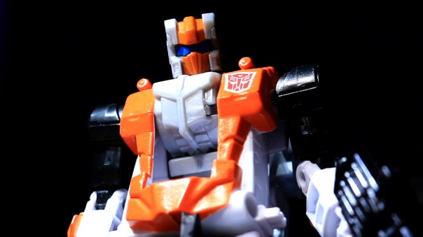 combinerwars-alphabravo-03