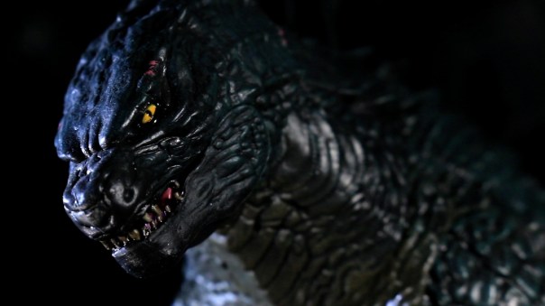 neca-24in-godzilla-04