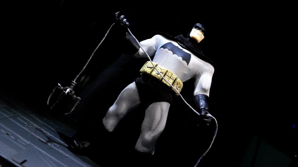 mezco-batman-06