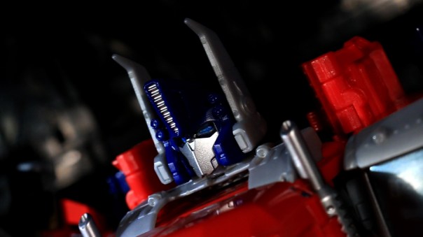 combinerwars-optimusprime-08