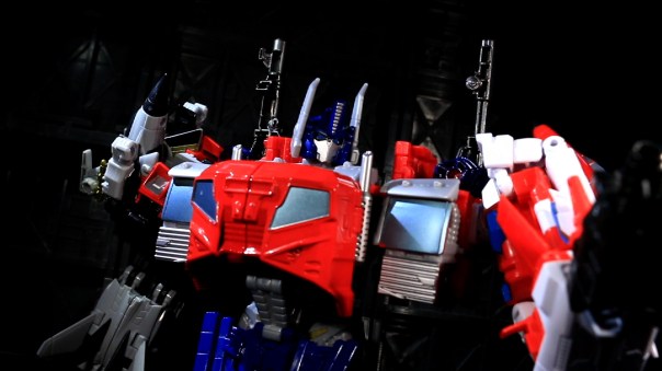 combinerwars-optimusprime-10