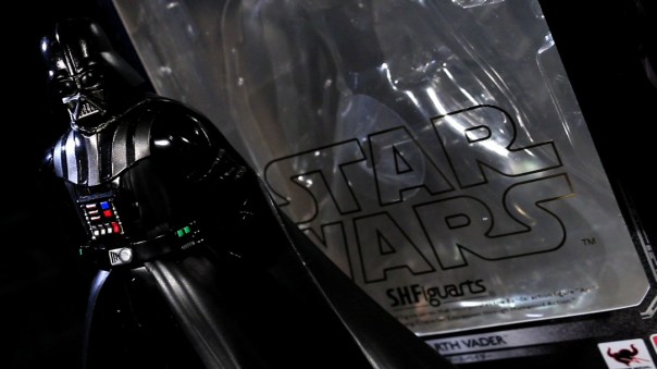 shf-darthvader-01
