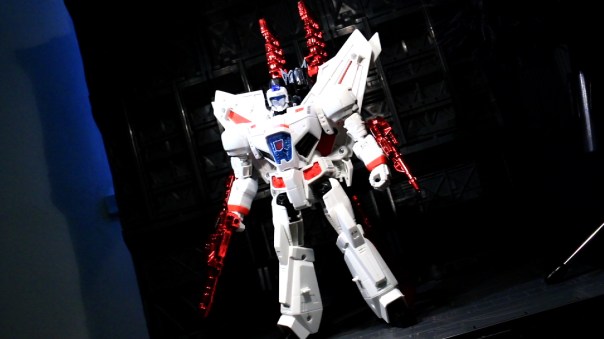 tfg-leader-jetfire-10