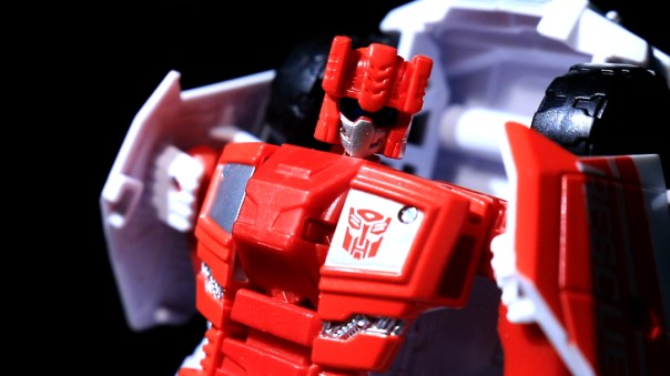 combinerwars-firstaid-11