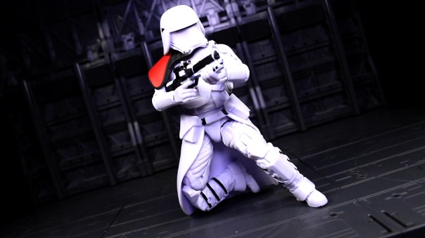starwars-blackseries6in-FOsnowtroopOfficer-07
