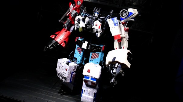 combinerwars-groove-06