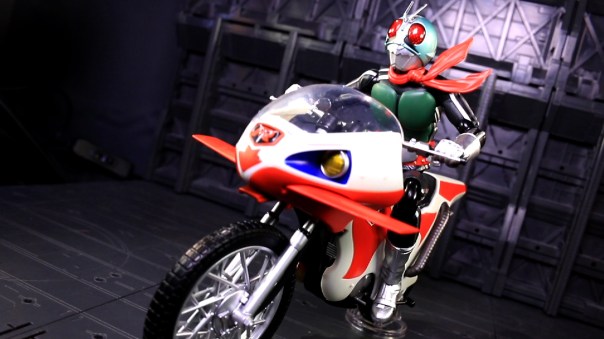 shf-rider1-newcyclone-04