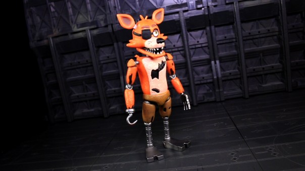 funko-fnaf-foxy-02