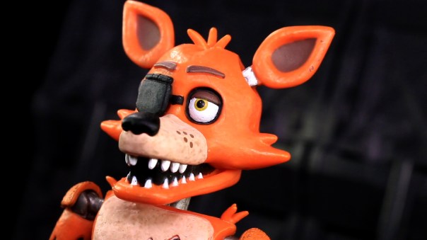 funko-fnaf-foxy-04
