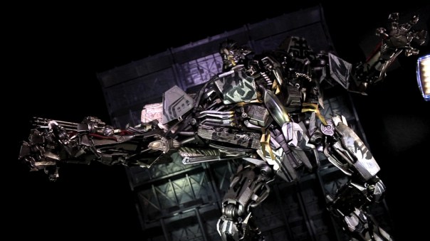 threea-dotm-starscream-01