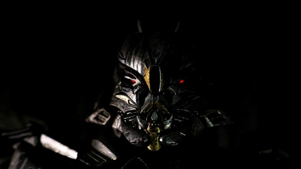 threea-dotm-starscream-08