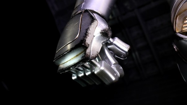 3a-thugsuit-alphacontact-03